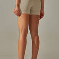 AirMotion Scrunch Shorts – Beige