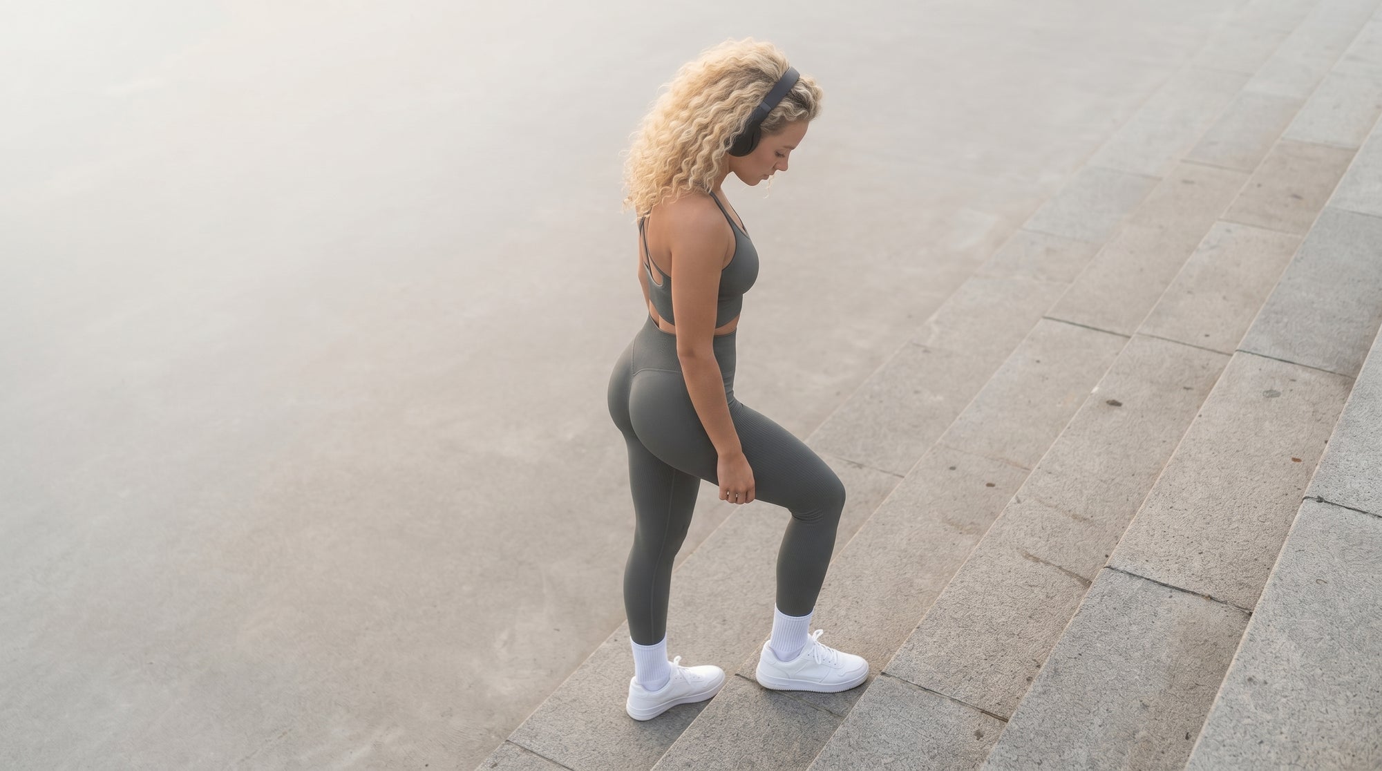 EnduranceFlex Scrunch Tights - DarkGrey – DarkGrey