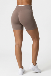 FLOW Shorts med Scrunch - Coffee